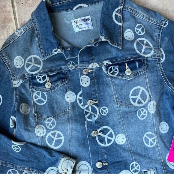Stranger Things X Justice Girls Jean Jacket | Peace & Smiley Faces | M | 7-8 - Picture 3 of 4